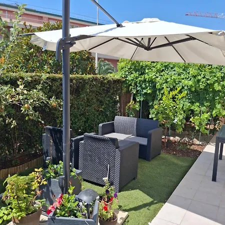 Lovely With Private Garden And A Swimming-pool * Nizza
